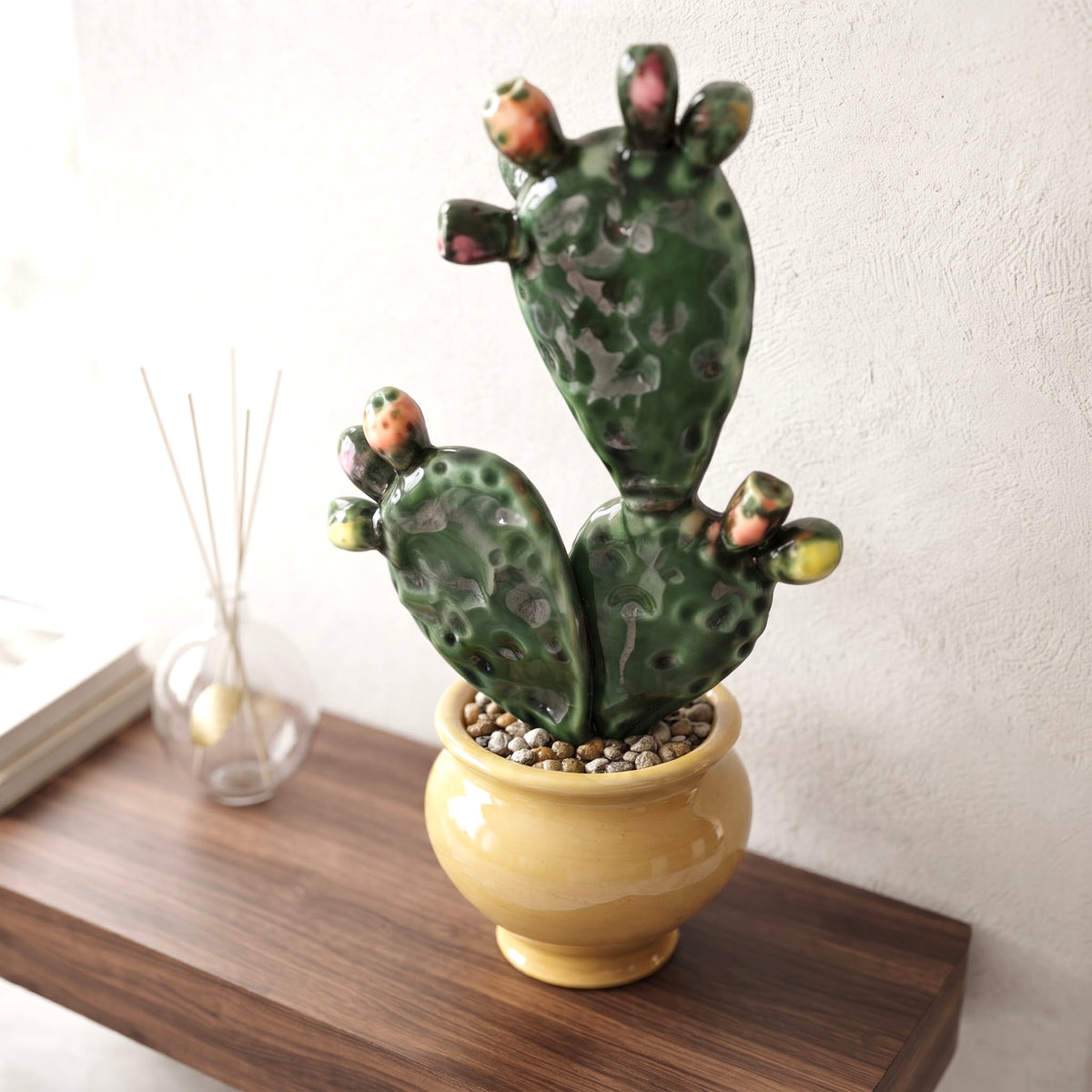 Fico d’India in ceramica fatto a mano con vaso miele