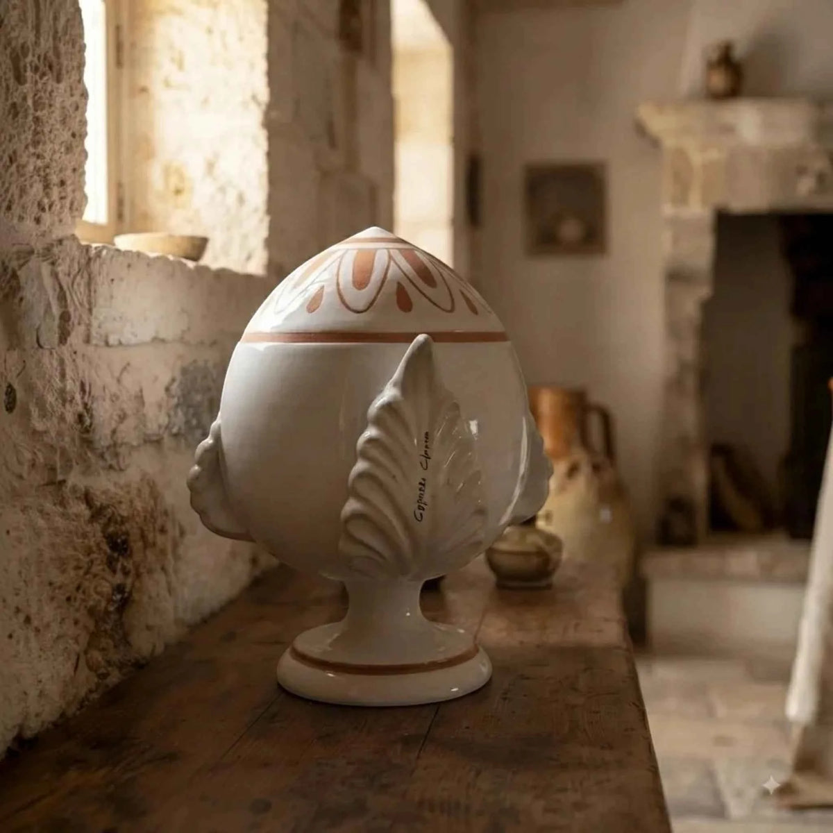 Pumo 18 cm — Foglie di Acanto | Maiolica Graffita Artigianale Puglia